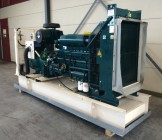 300 KVA Perkins diesel generatorset compleet